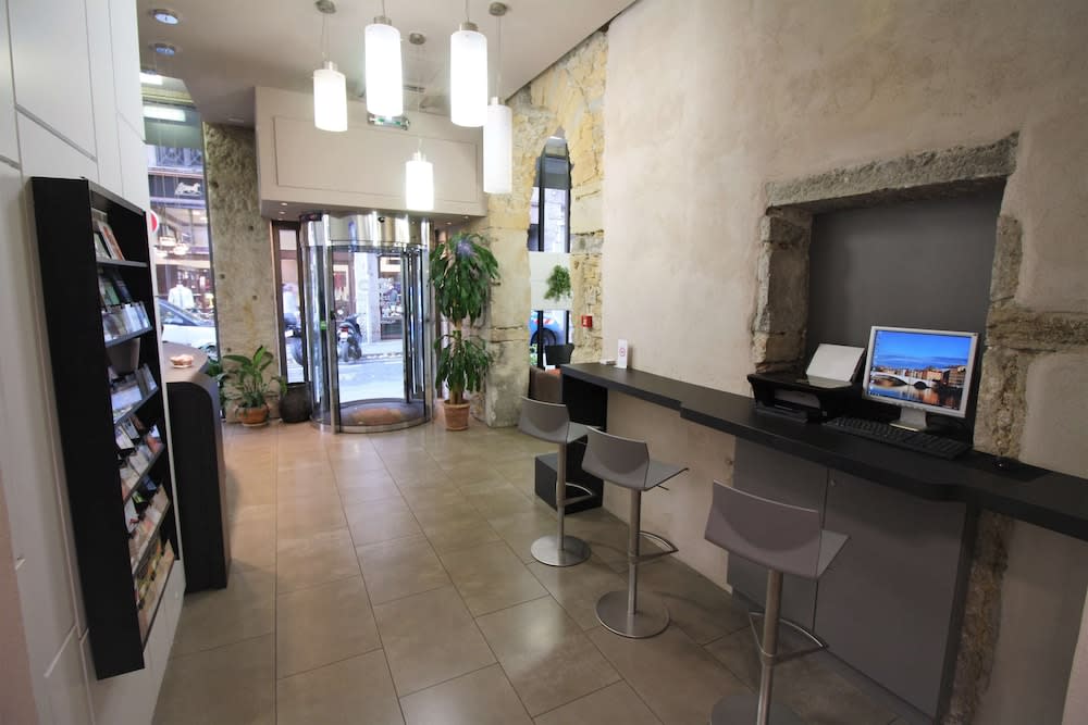 Best Western Lyon Saint-Antoine 4