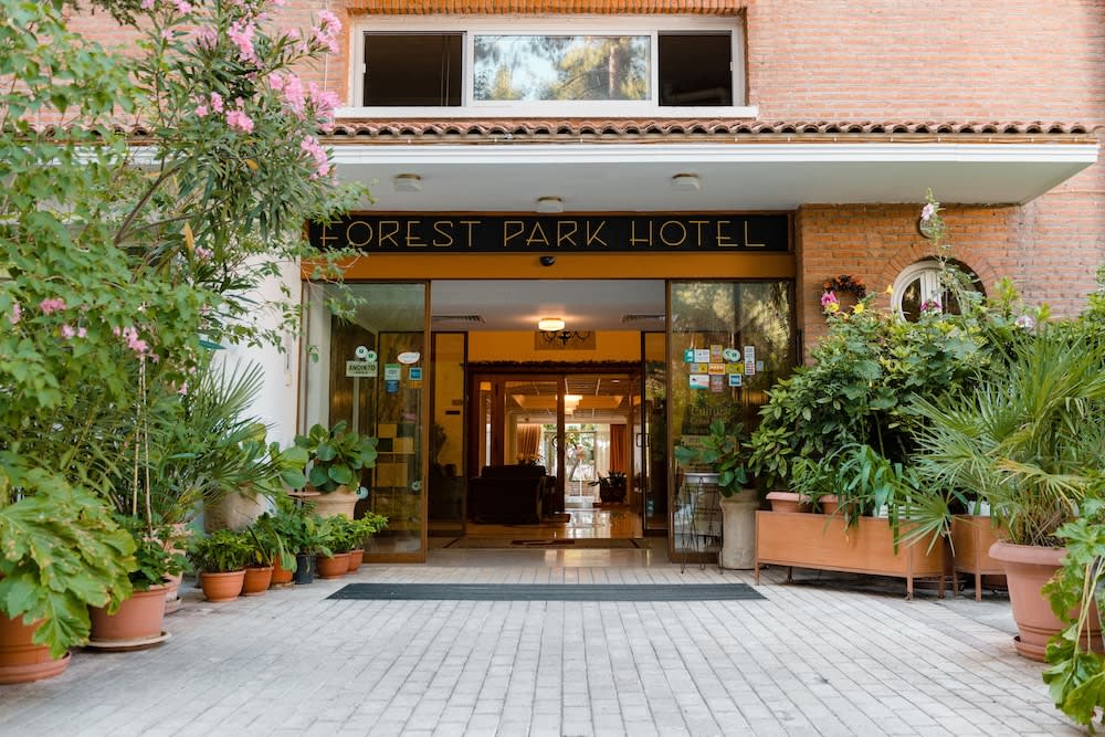 Forest Park Hotel 1