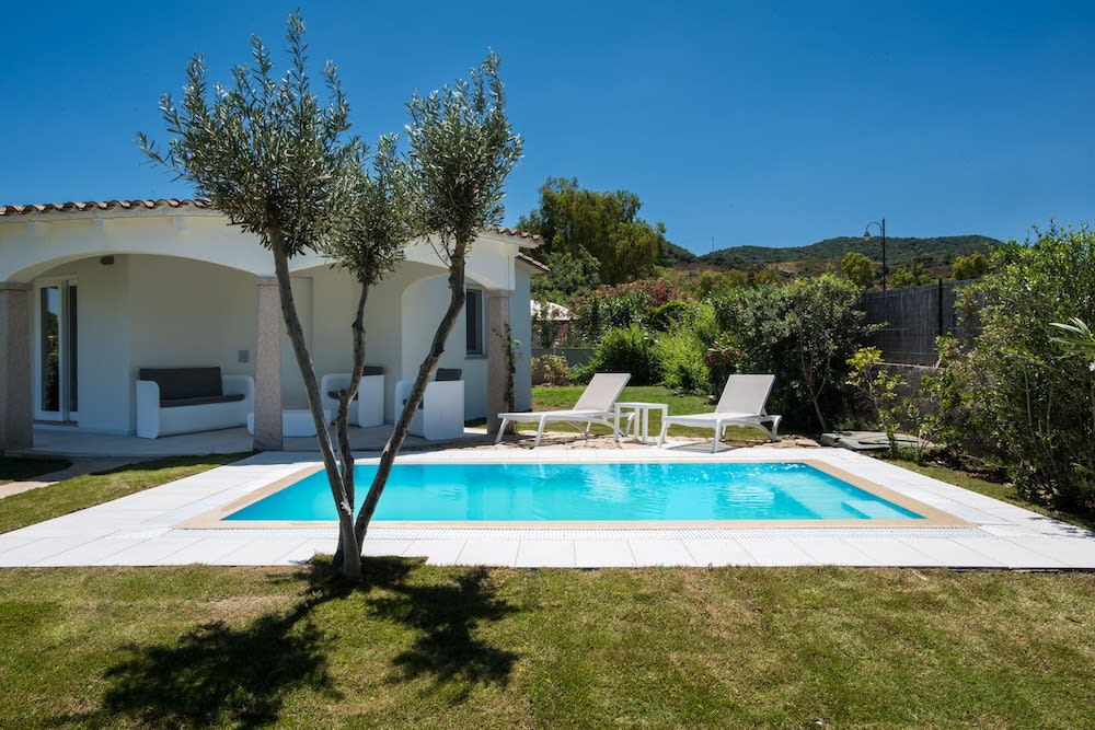 Limone Beach Resort 1