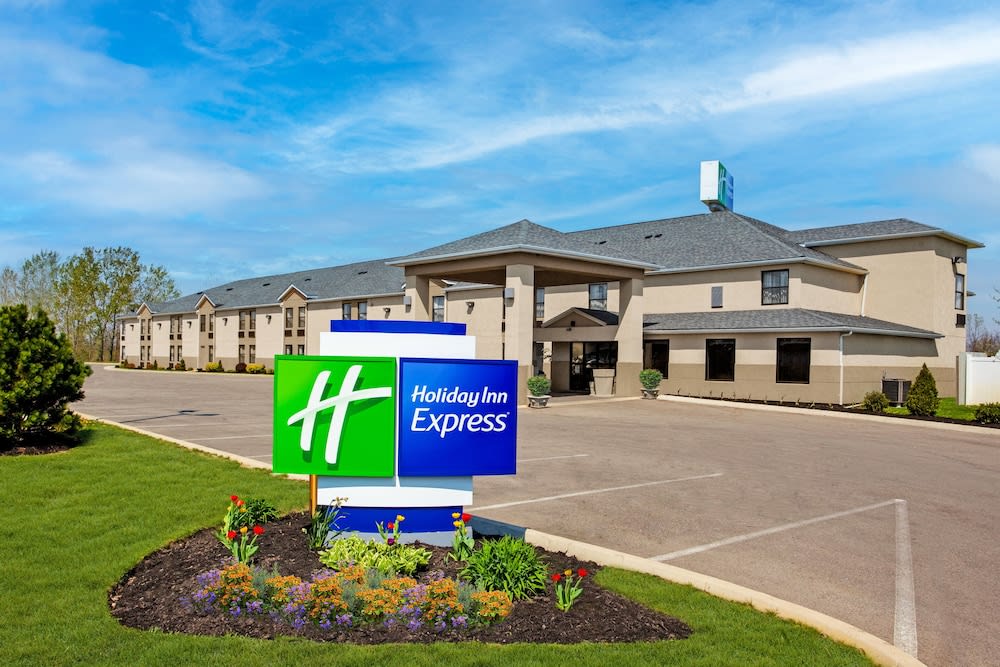 Holiday Inn Express LONDON-I-70 by IHG 1