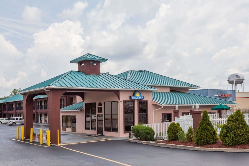 Days Inn by Wyndham Jackson 1