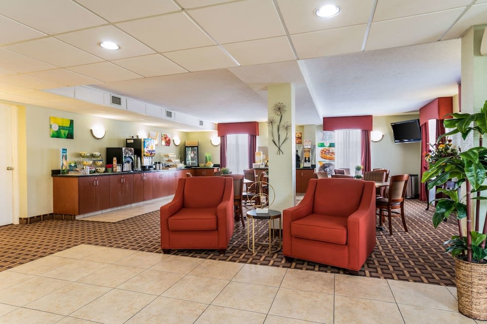 Quality Inn Battleboro - Rocky Mount 2