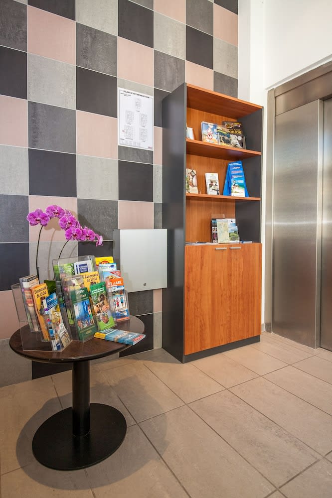 Appart Hôtel Le Liberté Vannes Centre-Ville 2