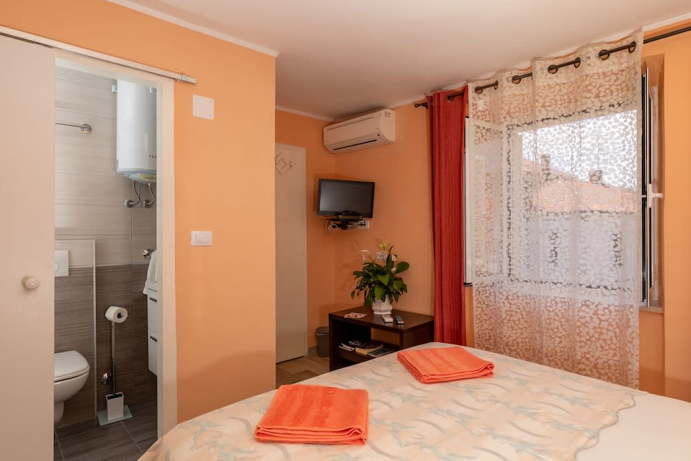 Rooms Edna 2