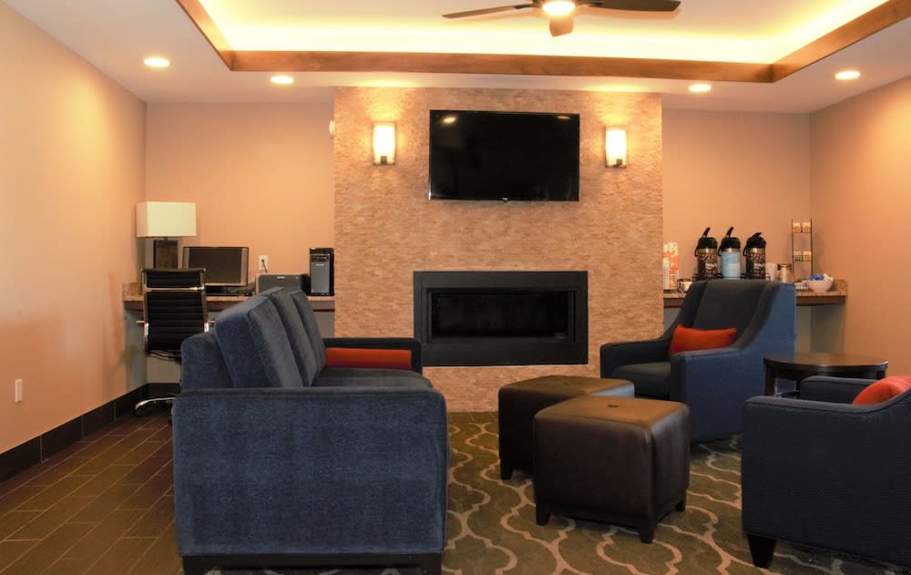 Comfort Inn Medford North 2