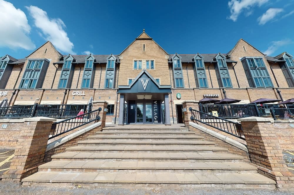 Village Hotel Leeds North 1