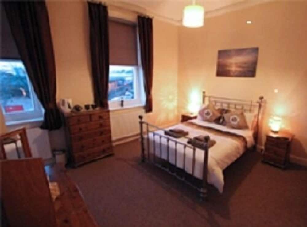 Clifton Hotel 2