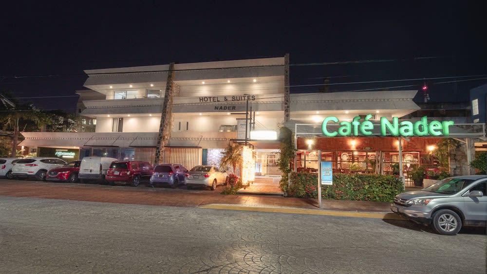 Hotel y Suites Nader 1