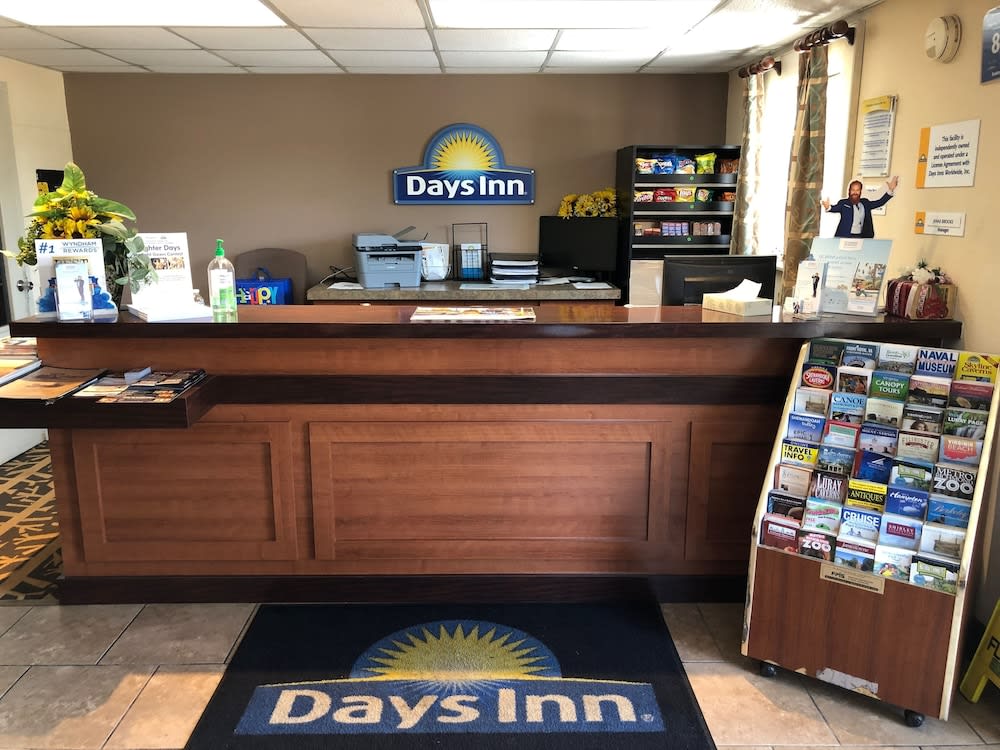 Days Inn by Wyndham Tappahannock 2