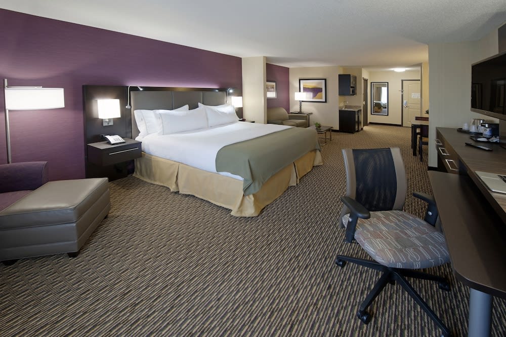 Holiday Inn Express Hotel & Suites Clearfield by IHG 3
