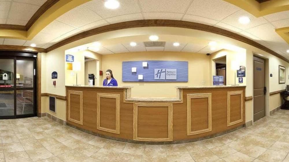Holiday Inn Express & Suites BYRON by IHG 2