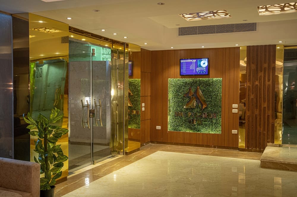 Nine Pyramids View Hotel 3