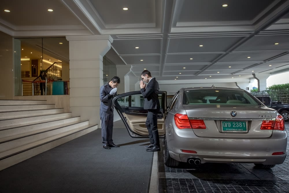 Mandarin Hotel Managed by Centre Point 2