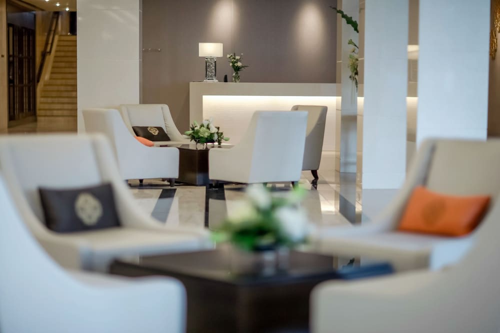 Mandarin Hotel Managed by Centre Point 4