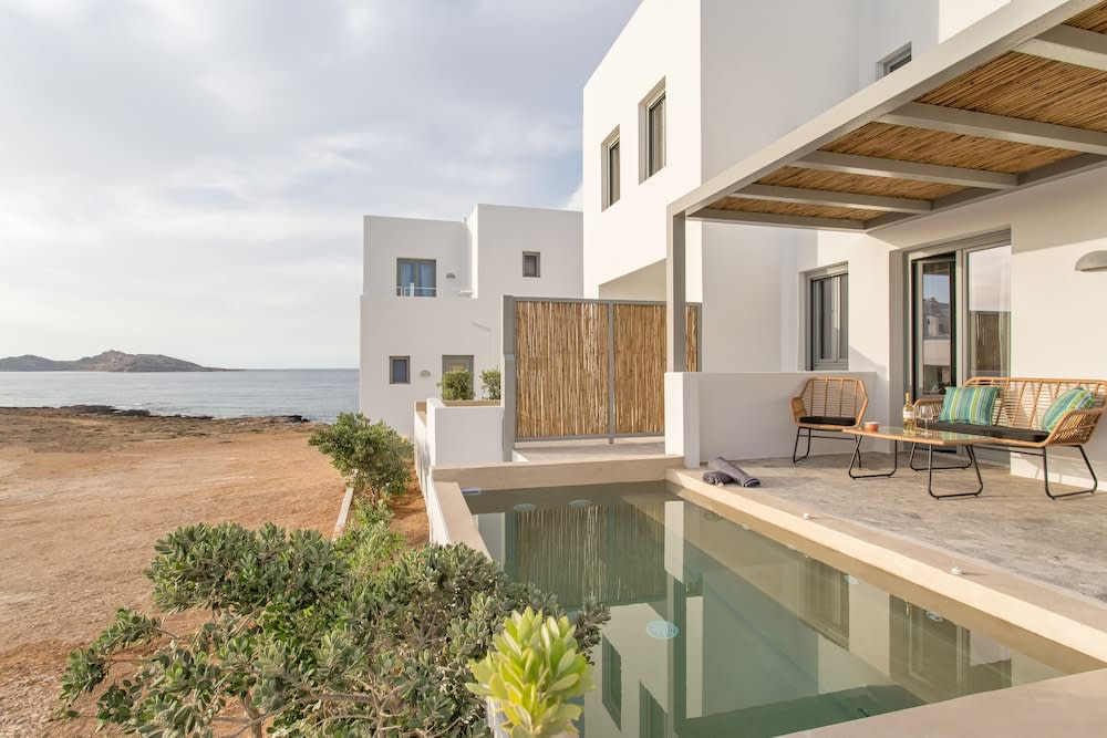 Paros Cape Suites 1