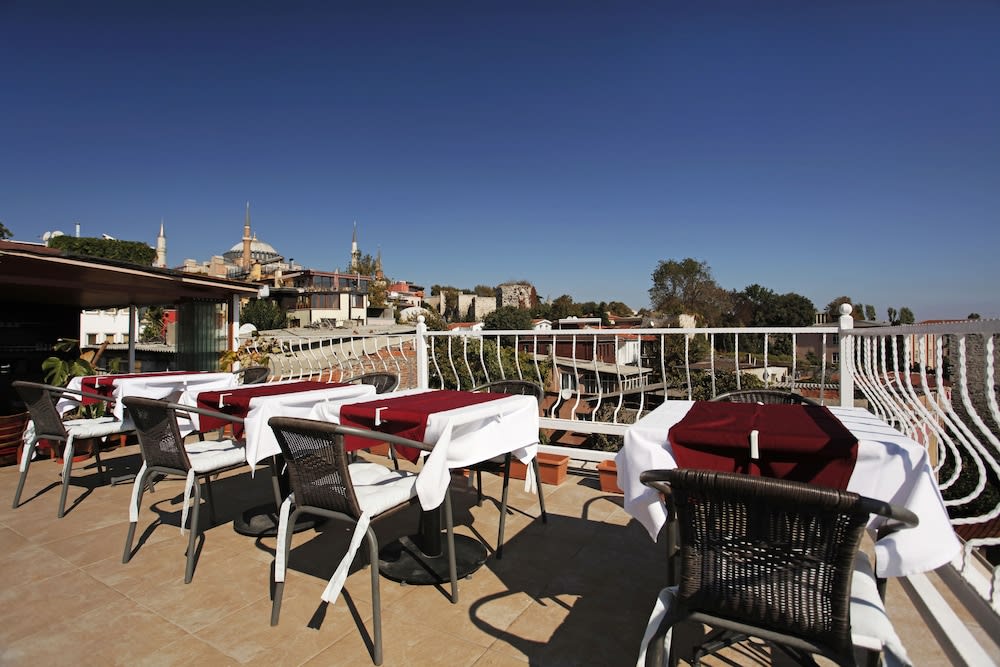 Spinel Hotel - Old City 2