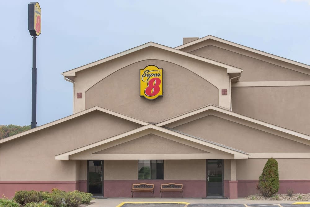 Super 8 by Wyndham Youngstown/Austintown 1