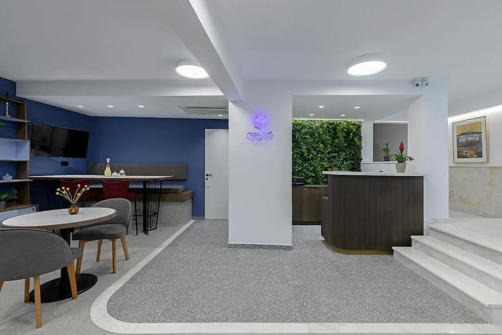 Acro Urban Suites 2
