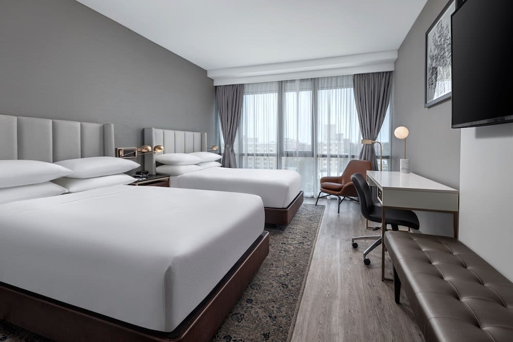 Four Points by Sheraton Flushing 5