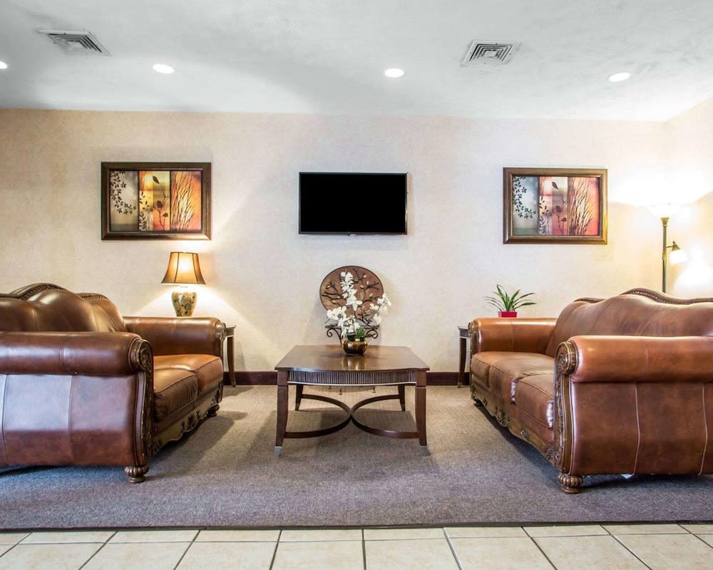 Quality Inn Merrillville 2
