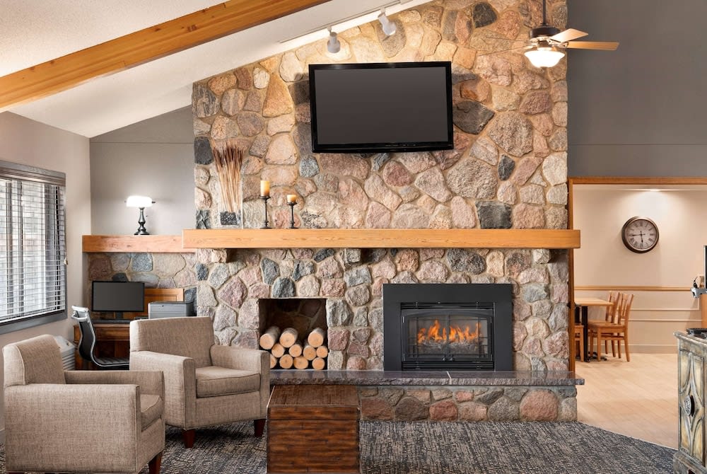 AmericInn by Wyndham Bemidji 5