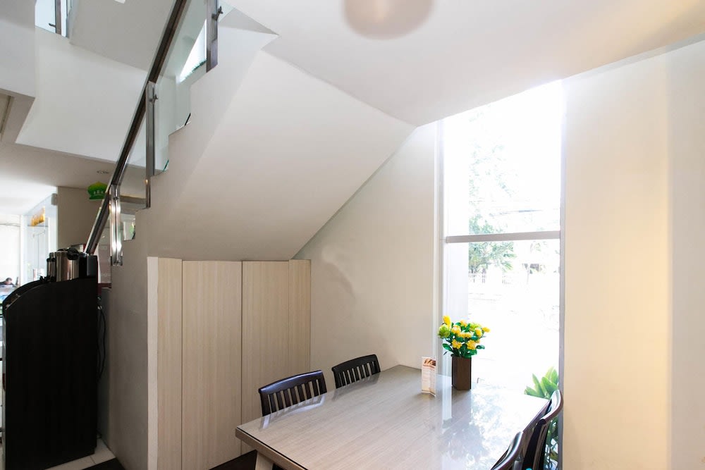 Hotel 88 Embong Kenongo by WH 2