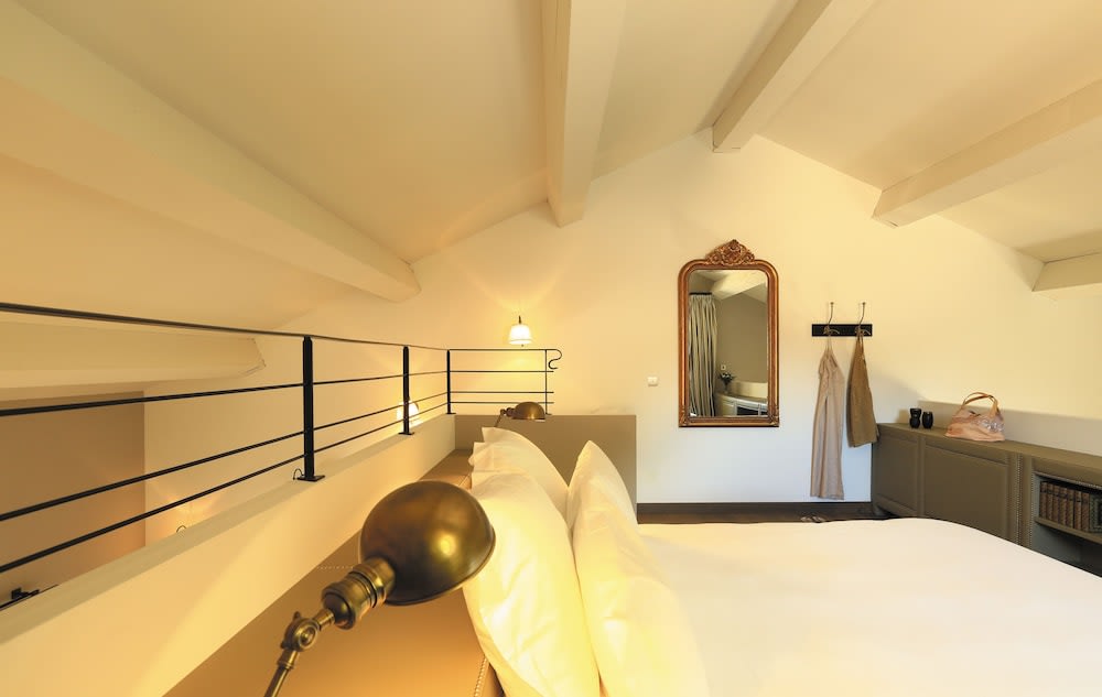 Domaine De Manville 4