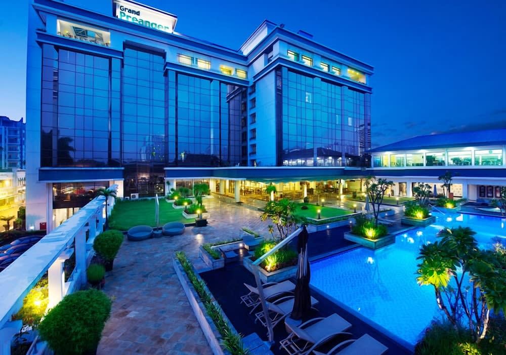 Grand Hotel Preanger 1