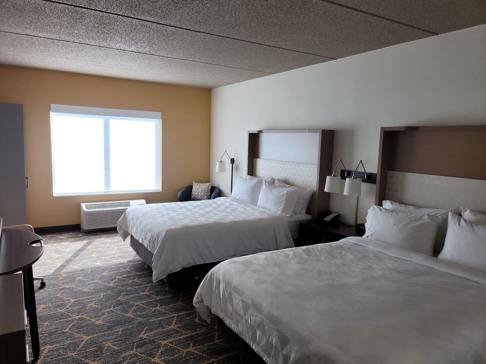 Holiday Inn & Suites Wausau-Rothschild by IHG 4
