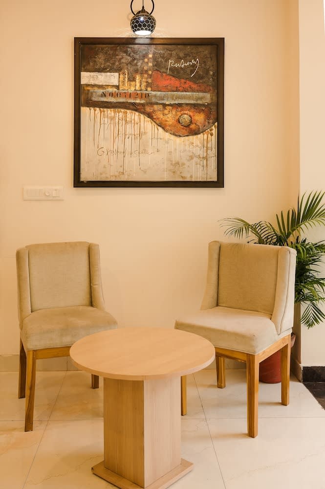 Hotel White Rock By The Solitaire Hospitality 2