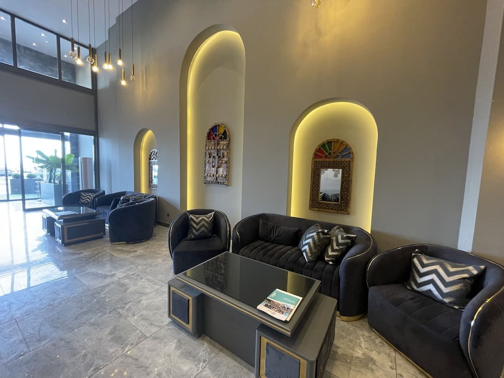 Agora Royal Residence 2