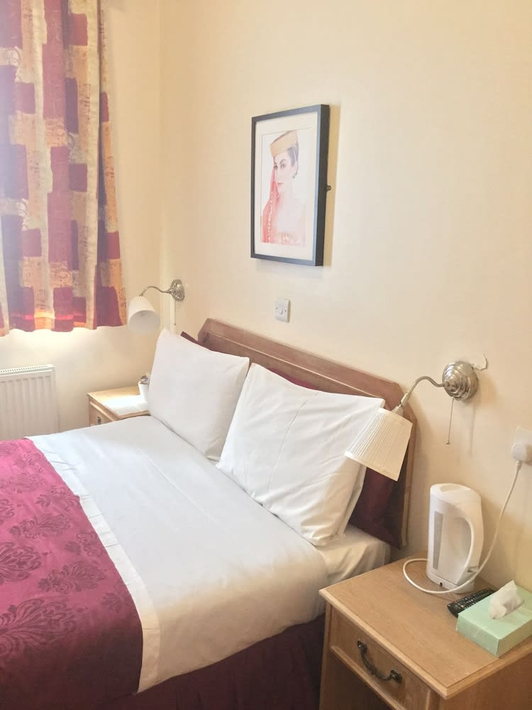 Chiswick Lodge Hotel 4