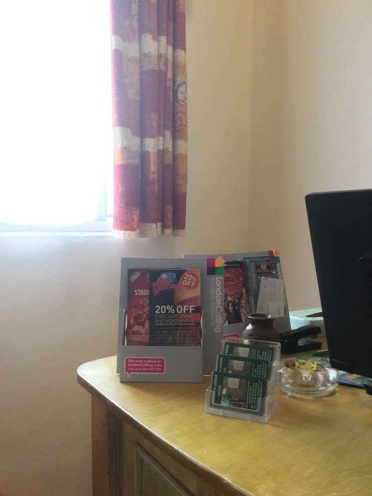 Chiswick Lodge Hotel 3