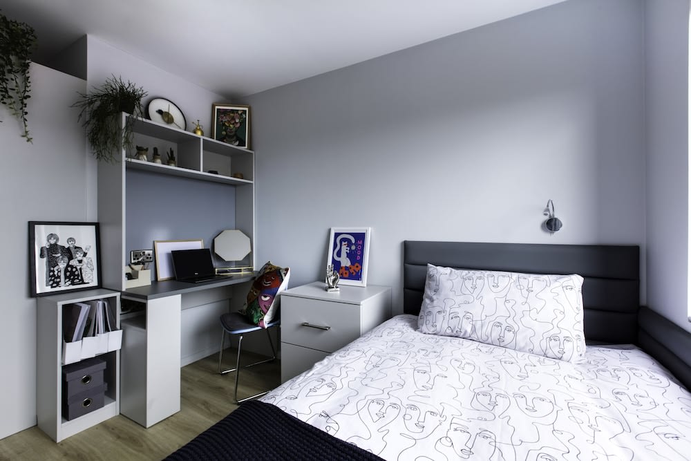 Yugo Kavanagh Court 4