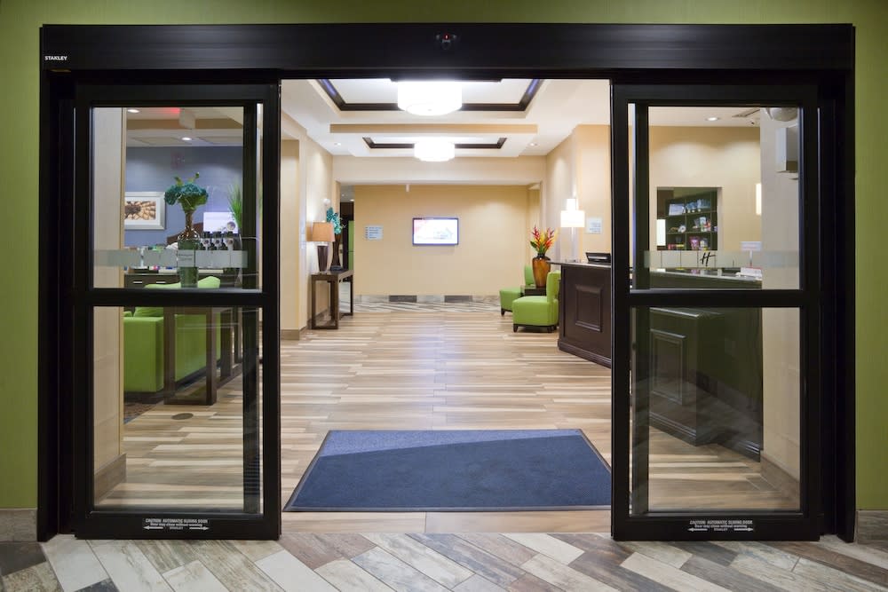 Holiday Inn Express & Suites FORT DODGE by IHG 2