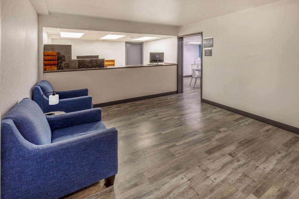 Baymont by Wyndham Laredo 3