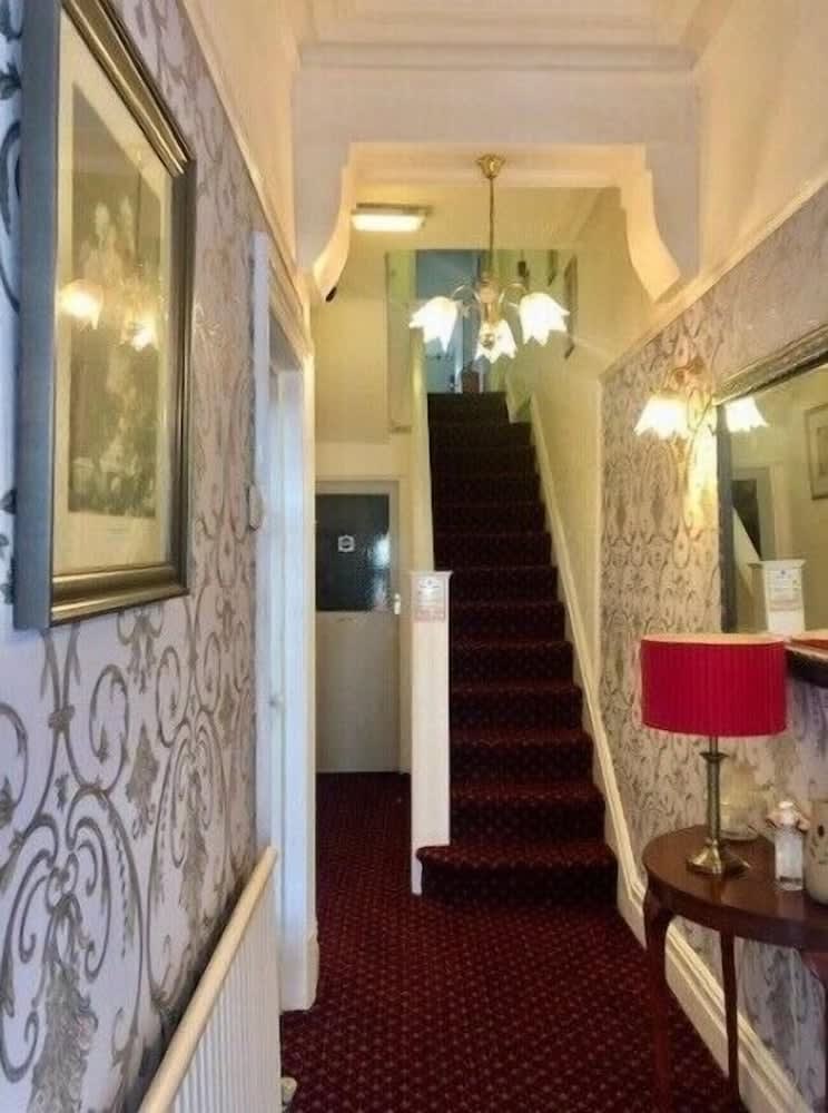 Dunromin Hotel 2