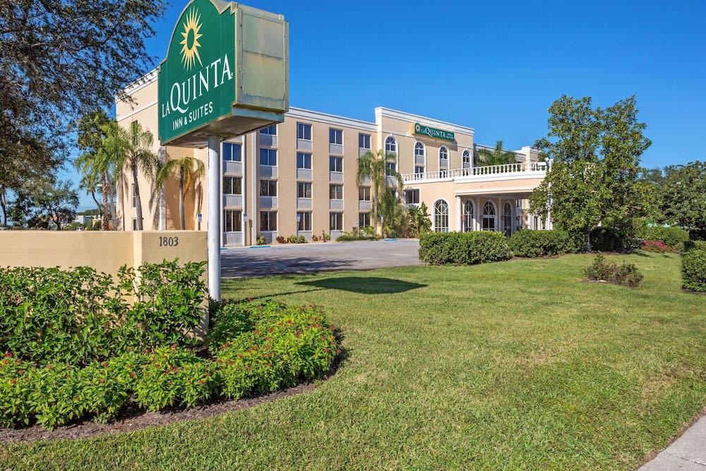 La Quinta by Wyndham Sarasota Downtown 1