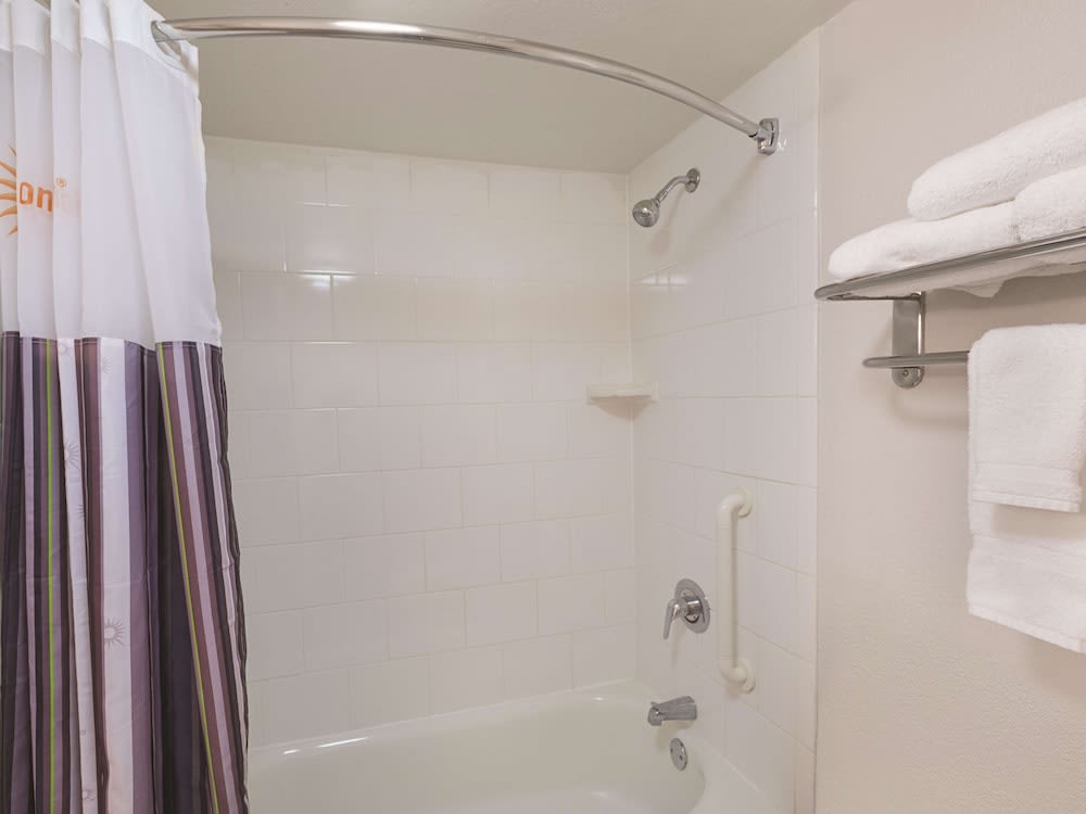 La Quinta by Wyndham Sarasota Downtown 5