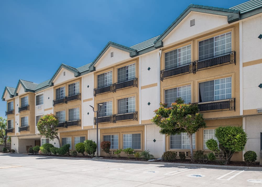 Glendale Hotel 1