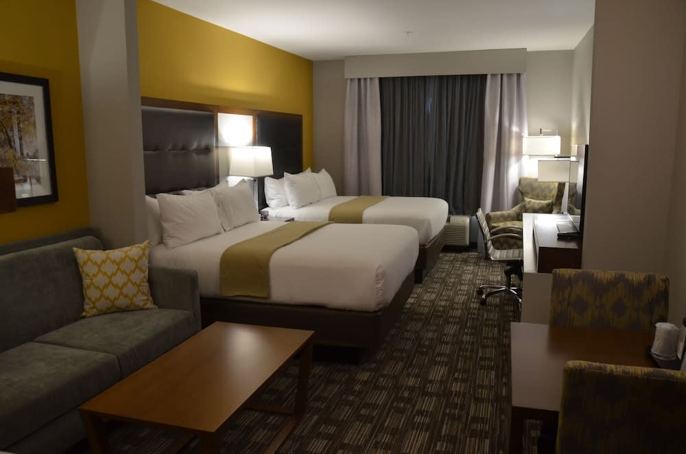 Holiday Inn Express & Suites ALBANY by IHG 2