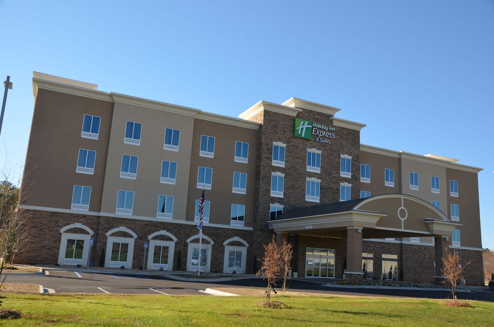 Holiday Inn Express & Suites ALBANY by IHG 1