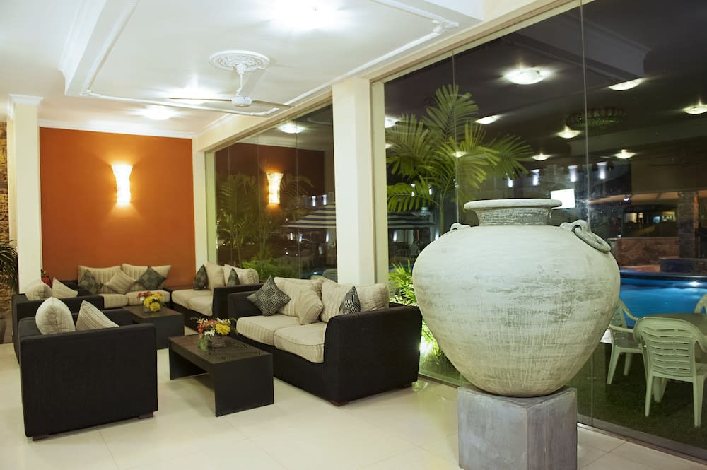 Avenra Gardens Hotel 2