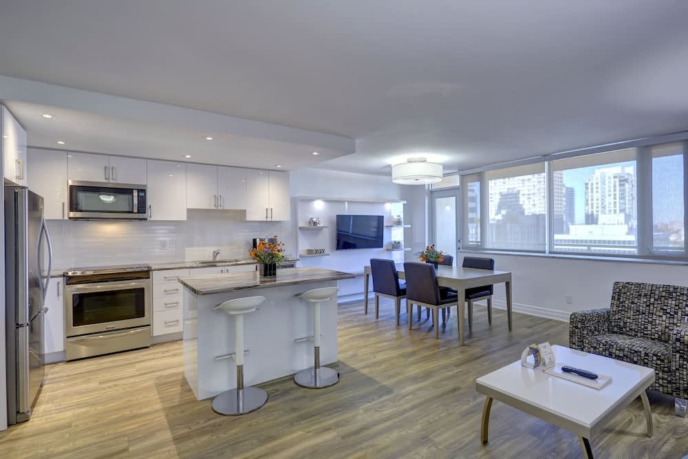 Town Inn Suites Hotel 1