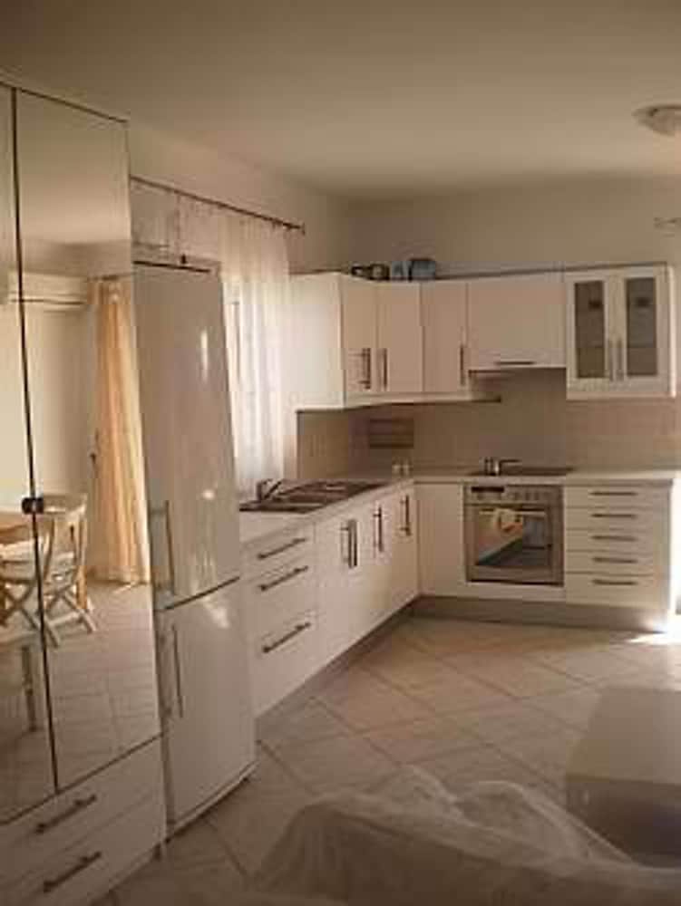 2-bedroom Apartment in Skala LF 4
