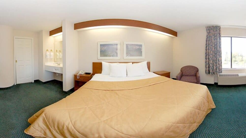 Baymont by Wyndham Mooresville 2