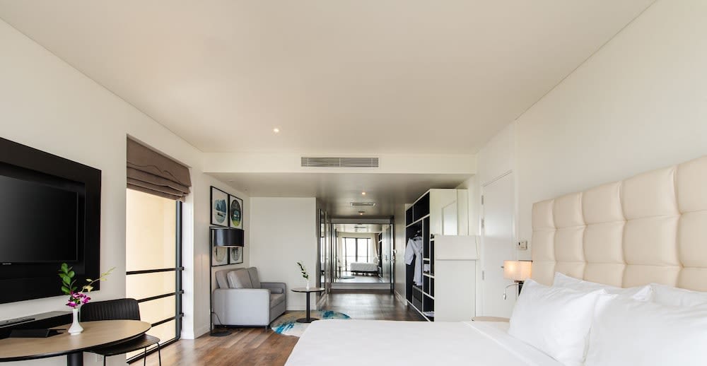 Hotel Soleil Ha Long, Trademark Collection by Wyndham 4