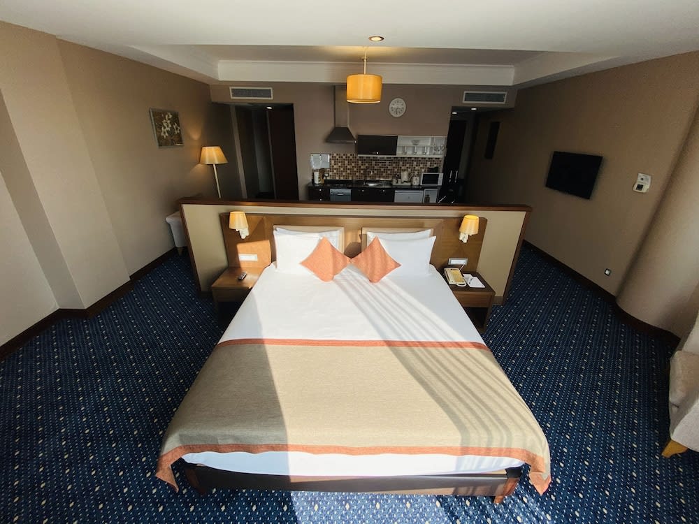 Parkside Hotel & Apartments 2