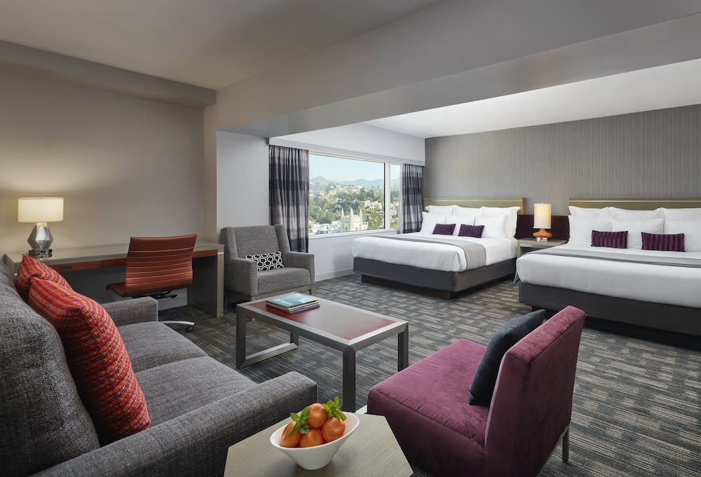 Loews Hollywood Hotel 3