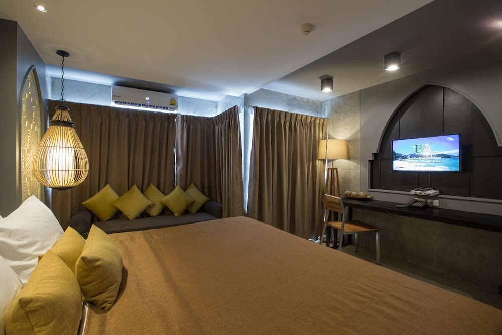 Patong Signature Boutique Hotel 5
